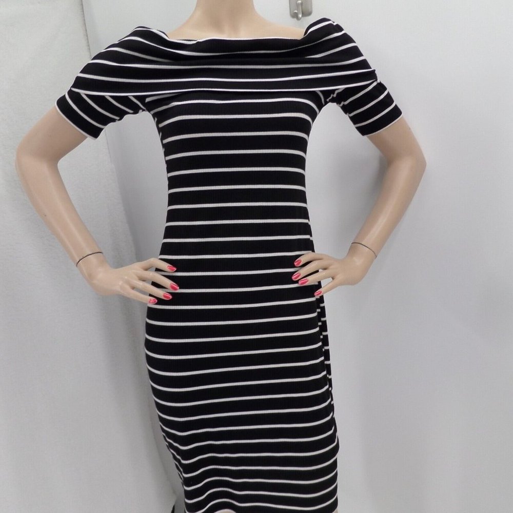 JUICY COUTURE  BLACK & WHITE STRIPED SHEATH OFF SHOULDER RIBBED DRESS SIZE: S